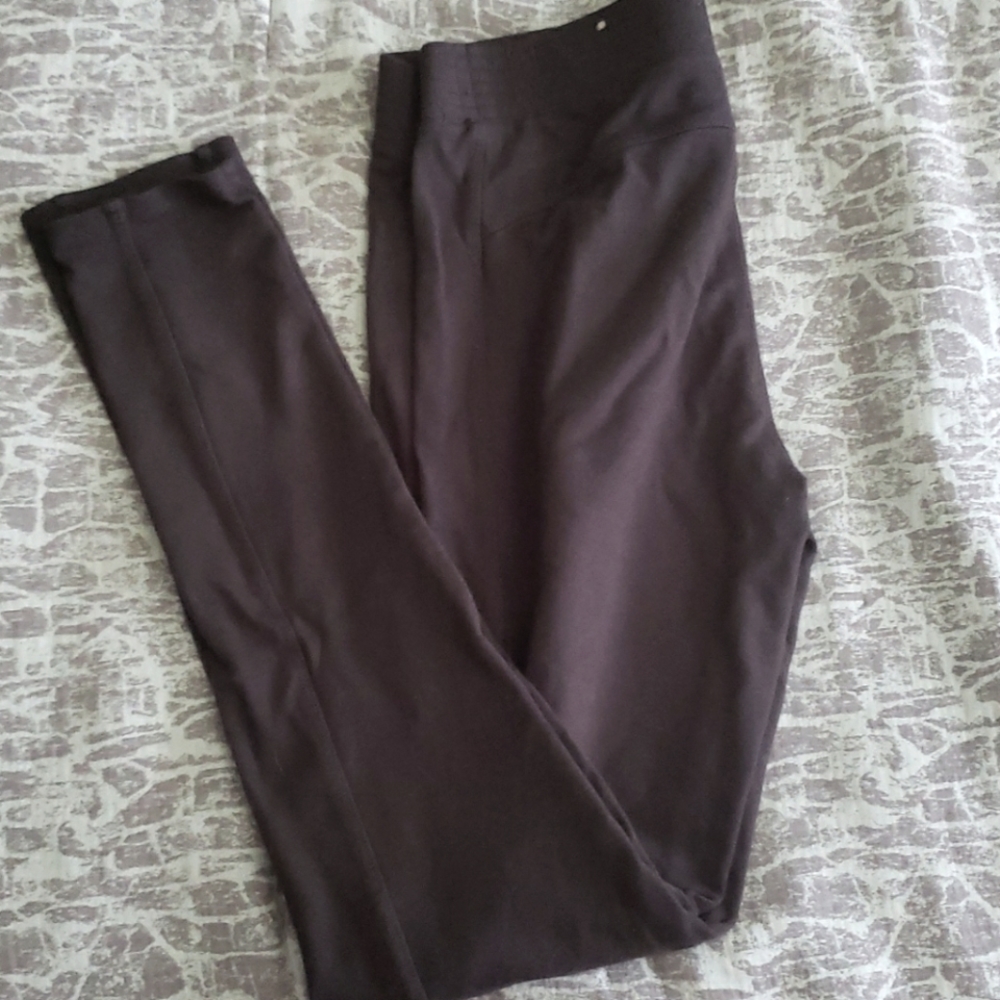 Thick athletic leggings